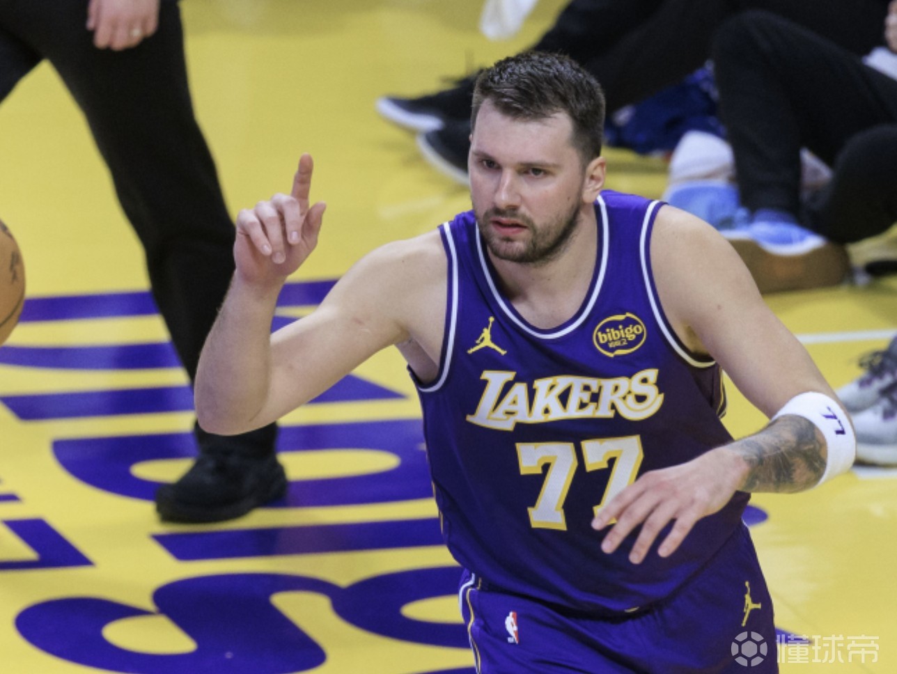 东契奇谈又吃技犯：同样的话别人说没事我说就吹，感觉挺无语